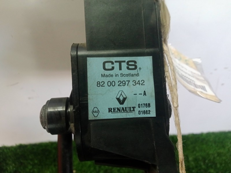 Recambio de pedal acelerador para renault clio iii 1.5 dci diesel referencia OEM IAM 8200297342  