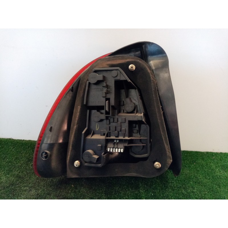 Recambio de piloto trasero derecho para mg serie 45 (rt) referencia OEM IAM  4.PUERTAS 