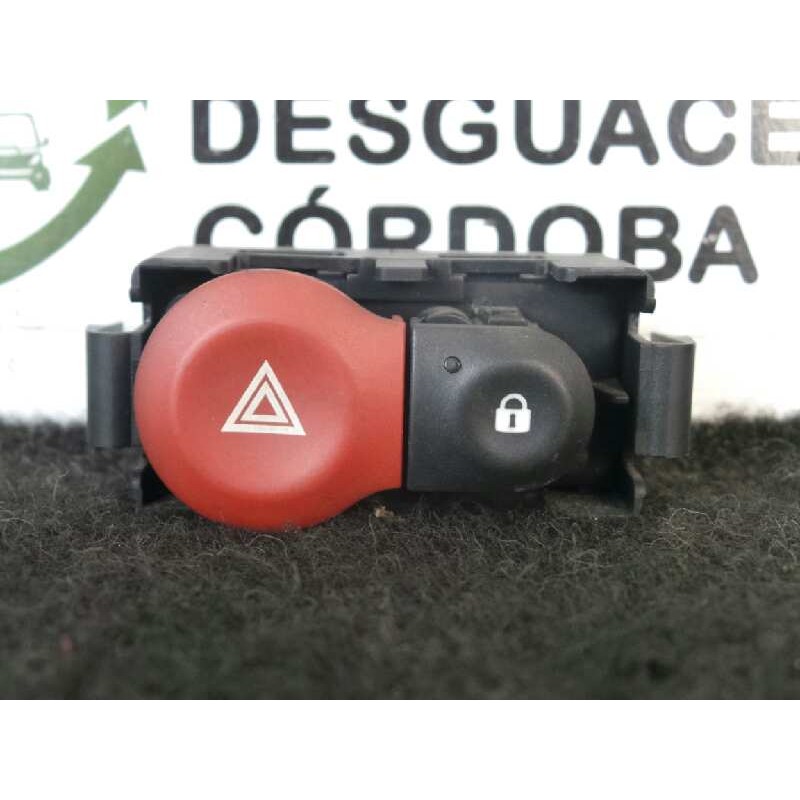 Recambio de warning para renault clio iii 1.4 16v referencia OEM IAM 8200214896A-88300000  