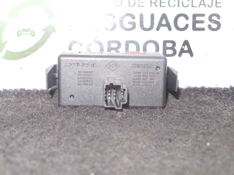 Recambio de warning para renault clio iii 1.4 16v referencia OEM IAM 8200214896A-88300000  