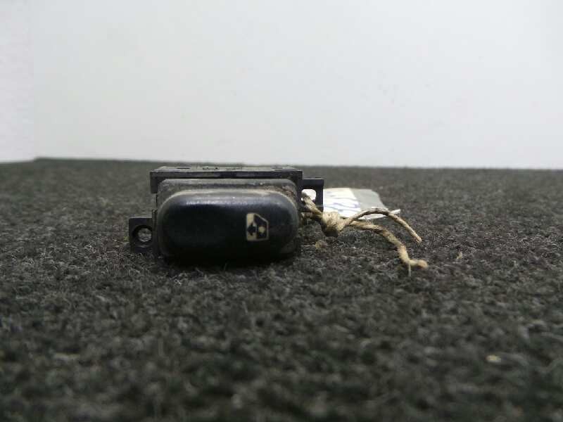 Recambio de mando elevalunas delantero derecho para renault laguna (b56) 1.8 referencia OEM IAM   6 PINES