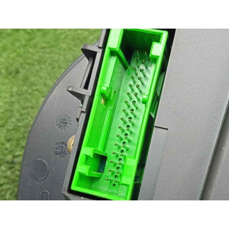 Recambio de cuadro instrumentos para skoda superb (3u4) 1.9 tdi referencia OEM IAM 3U0920811A  