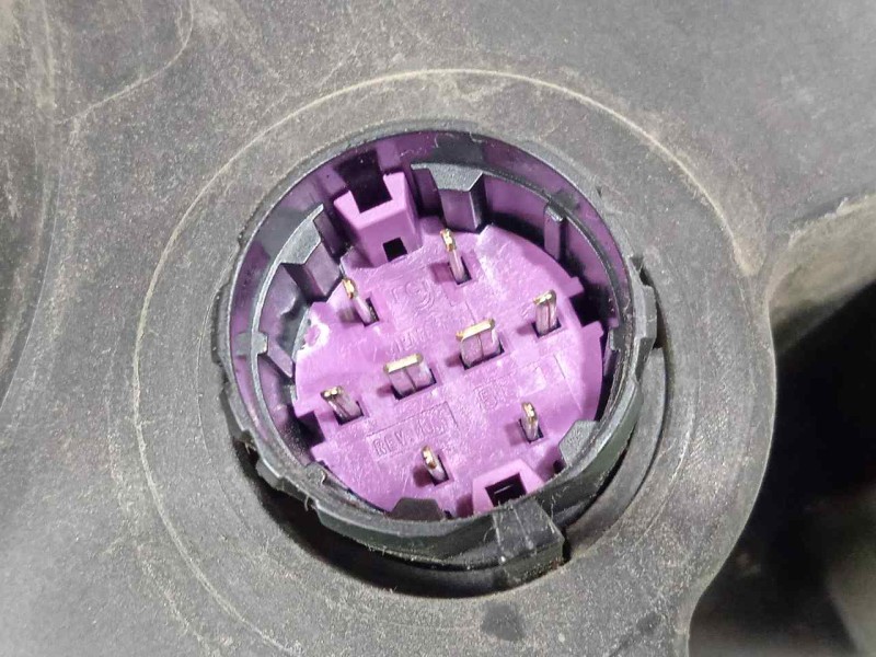 Recambio de faro izquierdo para iveco daily furgón 2.3 diesel cat referencia OEM IAM 5801473750 14-19 