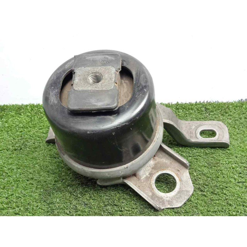 Recambio de soporte motor derecho para volvo xc60 2.0 diesel cat referencia OEM IAM 30793318  