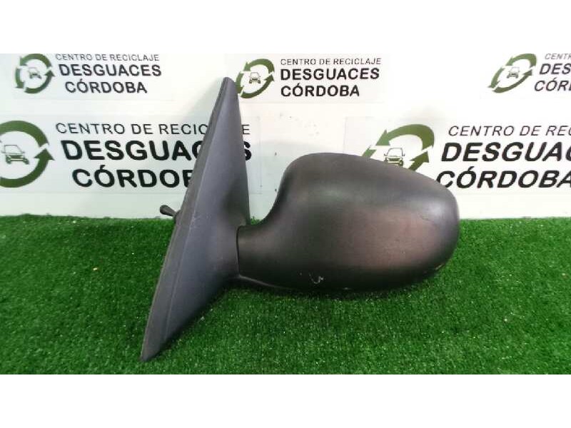 Recambio de retrovisor izquierdo para daewoo lanos referencia OEM IAM  MANUAL NEGRO.PLASTICO