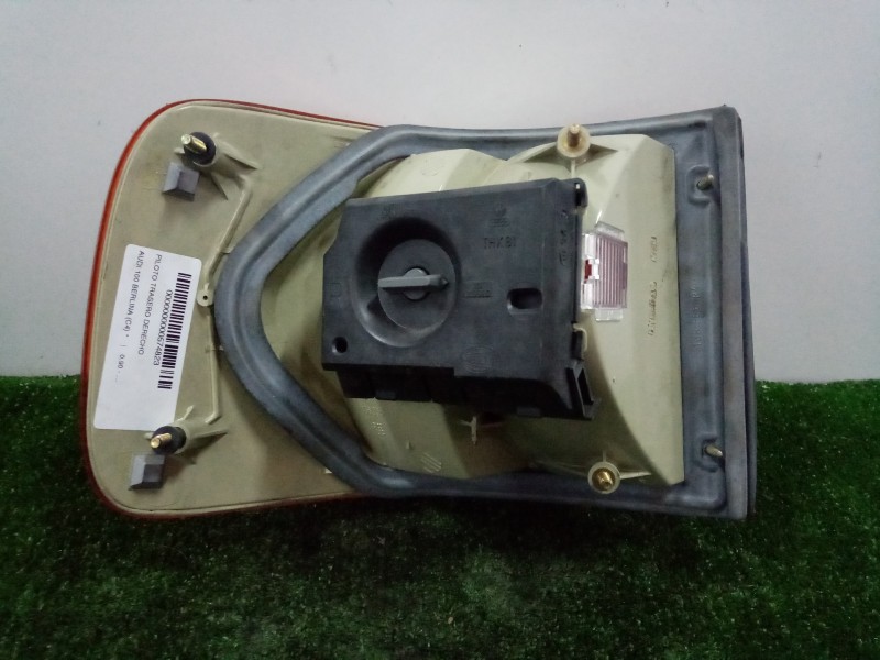Recambio de piloto trasero derecho para audi 100 berlina (c4) referencia OEM IAM  90-94 EXTERIOR