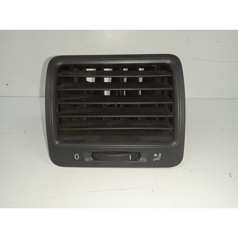 Recambio de rejilla aireadora para volkswagen golf v berlina (1k1) 1.9 tdi referencia OEM IAM 1K0819709-1K0819703  