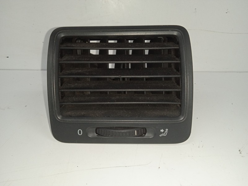 Recambio de rejilla aireadora para volkswagen golf v berlina (1k1) 1.9 tdi referencia OEM IAM 1K0819709-1K0819703  