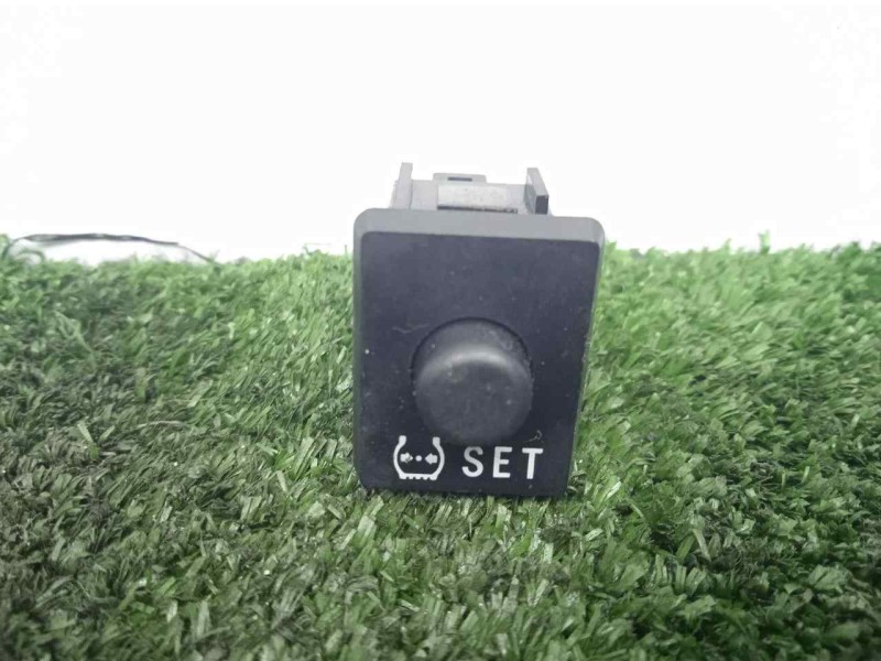 Recambio de interruptor para toyota yaris 1.5 16v cat (híbrido) referencia OEM IAM 8474602020 PRESION.NEUMATICOS 