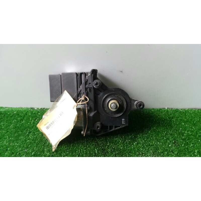 Recambio de motor elevalunas trasero izquierdo para skoda superb (3u4) 1.9 tdi referencia OEM IAM 105406301-0130821697  
