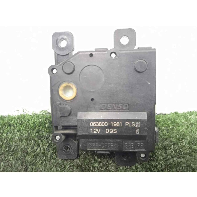 Recambio de motor trampilla calefaccion para toyota yaris 1.5 16v cat (híbrido) referencia OEM IAM 0638001981  