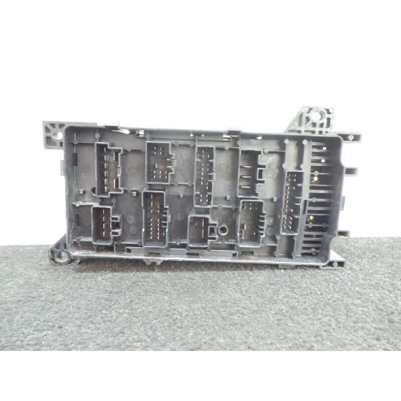 Recambio de caja reles / fusibles para kia carnival ii 2.9 crdi cat referencia OEM IAM 10020420003-0553H66760 SEWON 