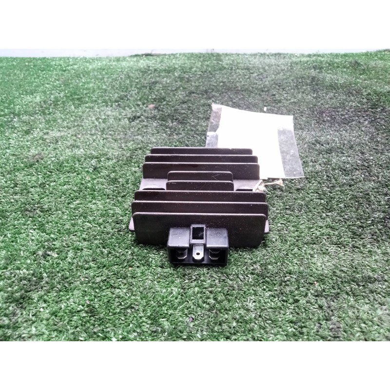 Recambio de modulo electronico para keeway rkv 125 referencia OEM IAM ML-299064540000 REGULADOR DE CORRIENTE 