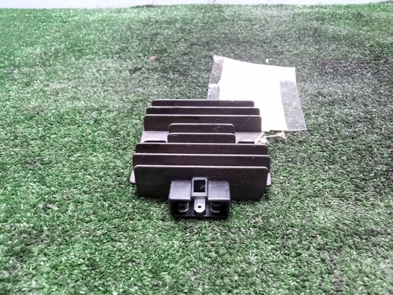 Recambio de modulo electronico para keeway rkv 125 referencia OEM IAM ML-299064540000 REGULADOR DE CORRIENTE 