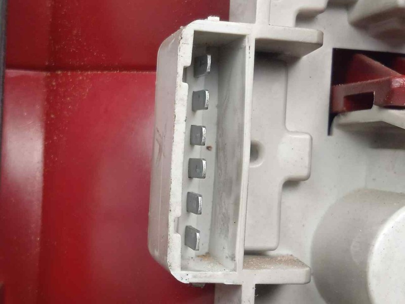 Recambio de piloto trasero izquierdo para skoda superb (3u4) 1.9 tdi referencia OEM IAM 3U5945095 01-06 