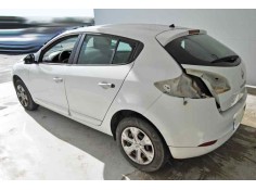 Recambio de puerta trasera izquierda para renault megane iii berlina 5 p 1.5 dci diesel cat referencia OEM IAM  5 PUERTAS BLANCO