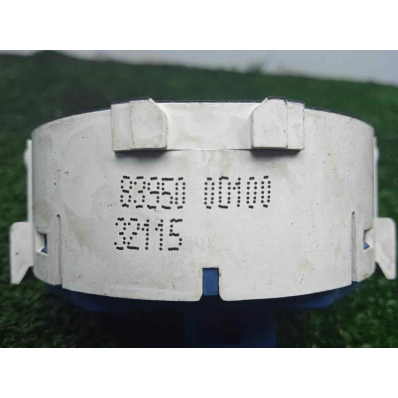 Recambio de warning para toyota yaris 1.5 16v cat (híbrido) referencia OEM IAM 839500D100  