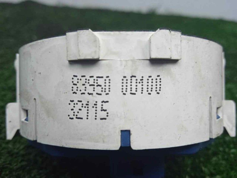 Recambio de warning para toyota yaris 1.5 16v cat (híbrido) referencia OEM IAM 839500D100  