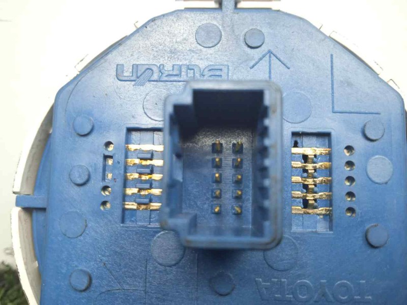 Recambio de warning para toyota yaris 1.5 16v cat (híbrido) referencia OEM IAM 839500D100  