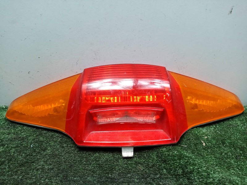 Recambio de piloto trasero central para bmw r 1200 rt/st referencia OEM IAM 63217690200-63217690200904 05-10 