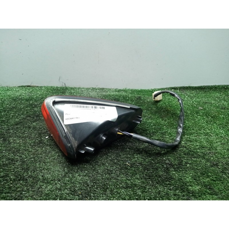 Recambio de piloto trasero central para keeway rkv 125 referencia OEM IAM ML-82000J800000  