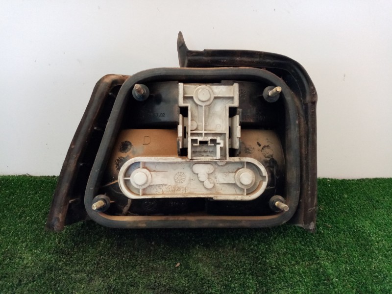 Recambio de piloto trasero derecho para alfa romeo 155 referencia OEM IAM   