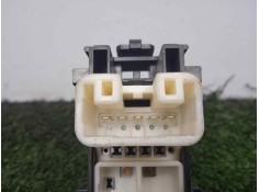 Recambio de mando elevalunas delantero derecho para toyota yaris 1.5 16v cat (híbrido) referencia OEM IAM 848100D030 5.PINES  2