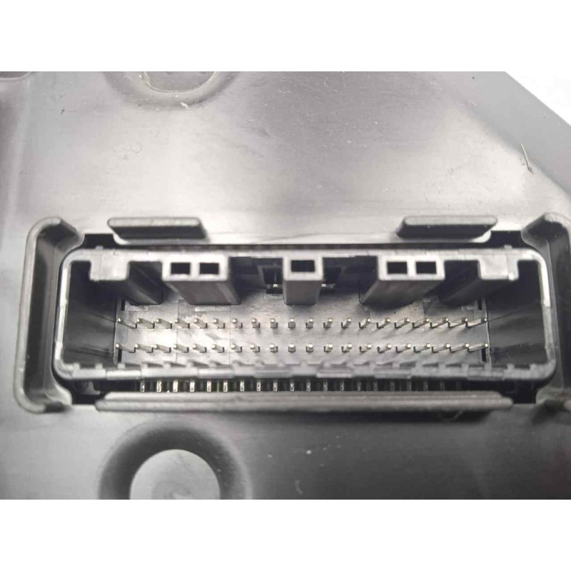 Recambio de cuadro instrumentos para toyota yaris 1.5 16v cat (híbrido) referencia OEM IAM 838000UL60-1575705560  