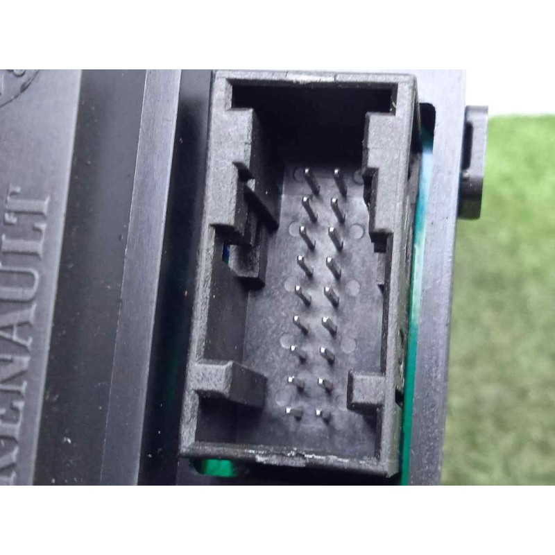 Recambio de mando limpia para renault scenic ii 1.5 dci diesel referencia OEM IAM SINREFERENCIA  