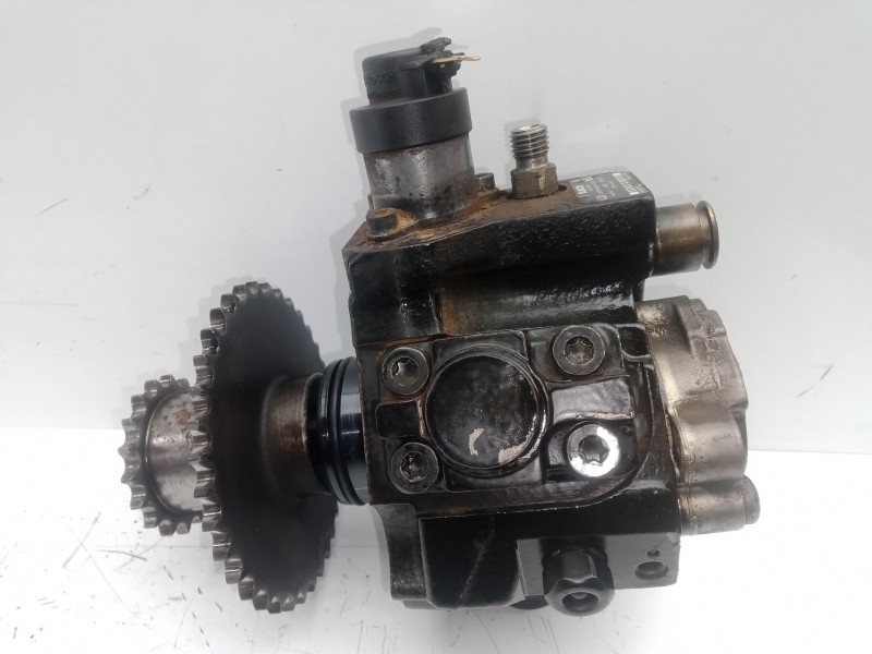 Recambio de bomba inyeccion para kia sorento 2.5 crdi referencia OEM IAM 0445010118-331004A410 BOSCH 2.PINES