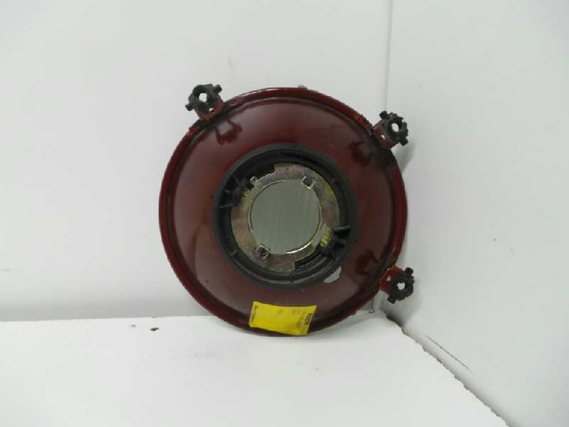 Recambio de faro izquierdo para volkswagen polo (867/871/873) referencia OEM IAM 0301400010 REDONDO 