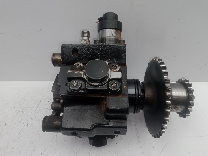 Recambio de bomba inyeccion para kia sorento 2.5 crdi referencia OEM IAM 0445010118-331004A410 BOSCH 2.PINES
