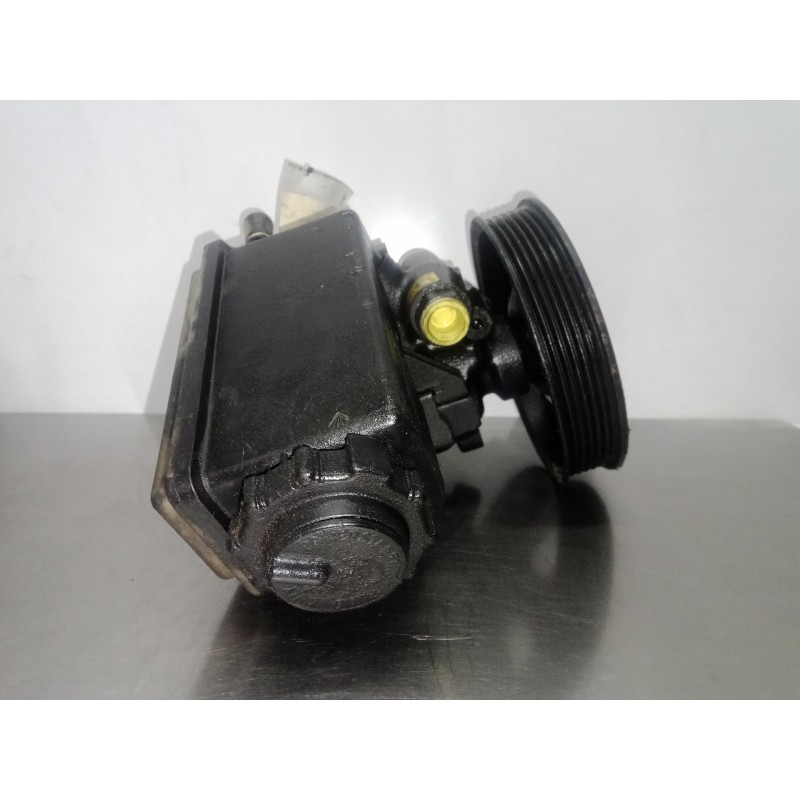 Recambio de bomba direccion para opel vectra b berlina 1.8 16v cat referencia OEM IAM 90495957  