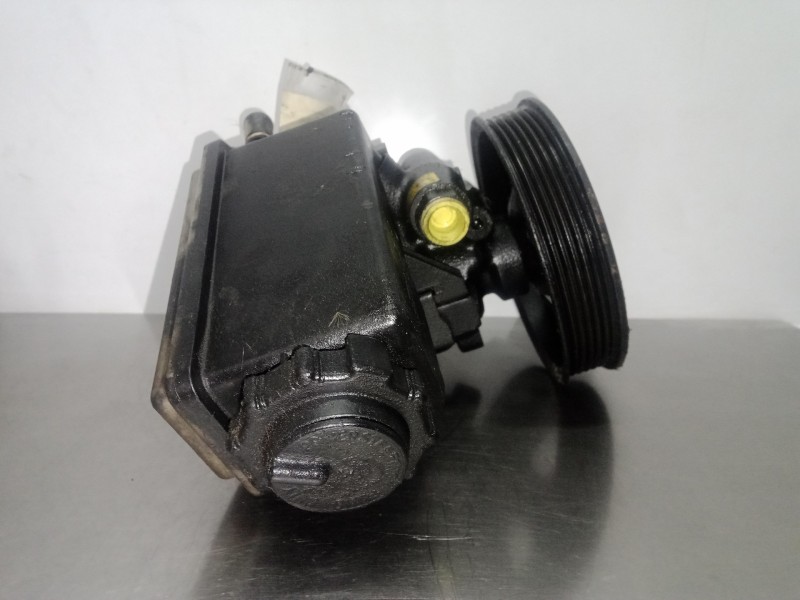 Recambio de bomba direccion para opel vectra b berlina 1.8 16v cat referencia OEM IAM 90495957  