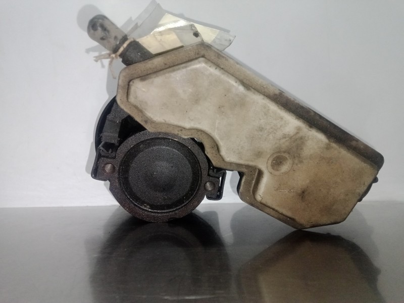 Recambio de bomba direccion para opel vectra b berlina 1.8 16v cat referencia OEM IAM 90495957  