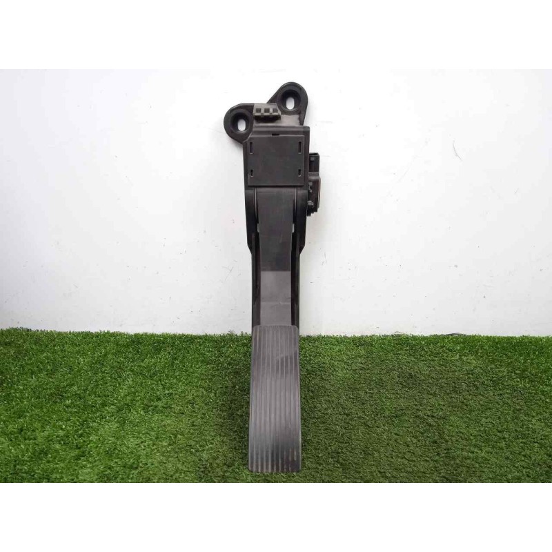 Recambio de potenciometro pedal para mercedes-benz clase r (w251) 3.0 cdi cat referencia OEM IAM A1643000004 6.PINES 