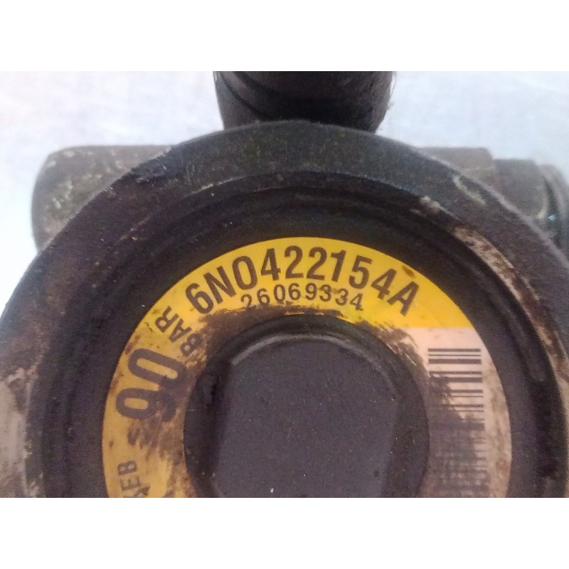 Recambio de bomba servodireccion para volkswagen polo classic (6v2) referencia OEM IAM 6N0422154A 146425 6N0422154A