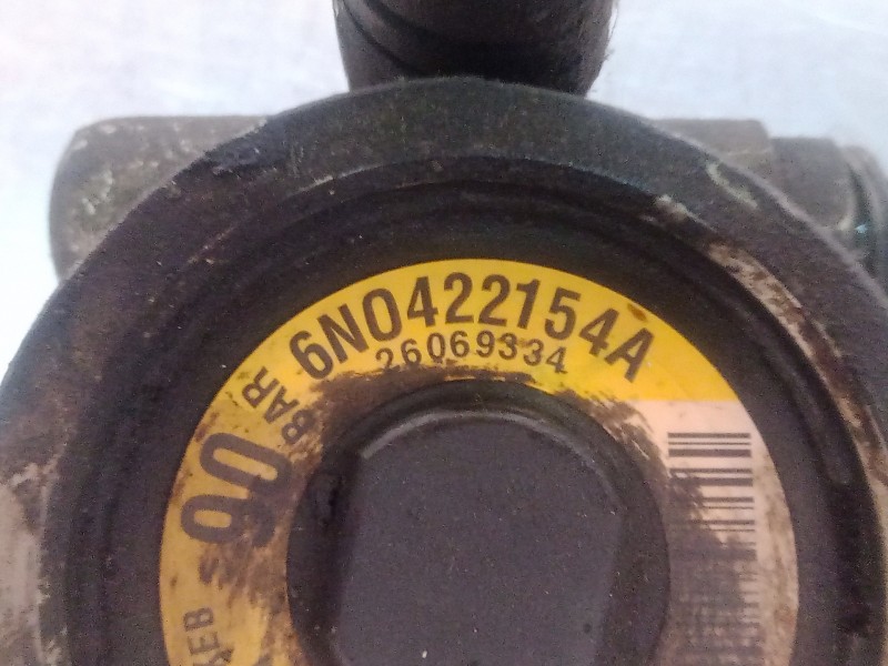 Recambio de bomba servodireccion para volkswagen polo classic (6v2) referencia OEM IAM 6N0422154A 146425 6N0422154A