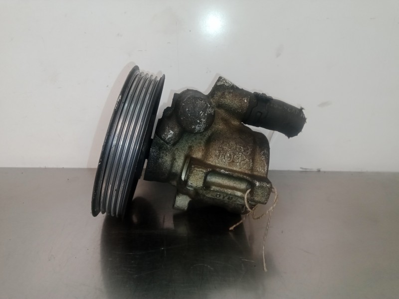 Recambio de bomba servodireccion para volkswagen polo classic (6v2) referencia OEM IAM 6N0422154A 146425 6N0422154A