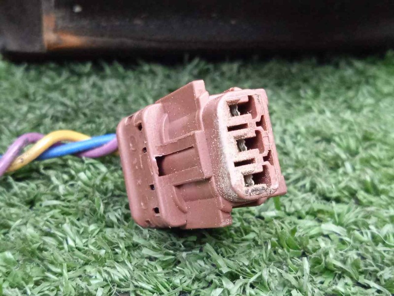 Recambio de retrovisor izquierdo para nissan almera (n15) 2.0 diesel referencia OEM IAM SINREFERENCIA ELECTRICO - 3.CABLES GRIS