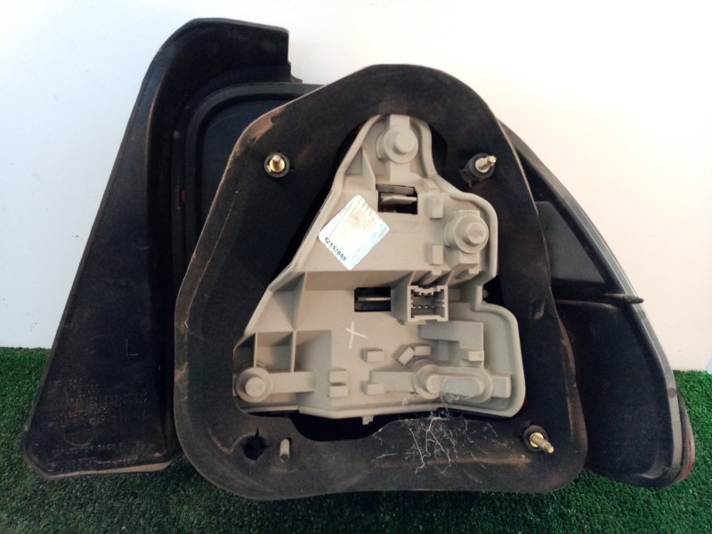 Recambio de piloto trasero izquierdo para mg serie 400 (rt) 2.0 turbodiesel referencia OEM IAM   