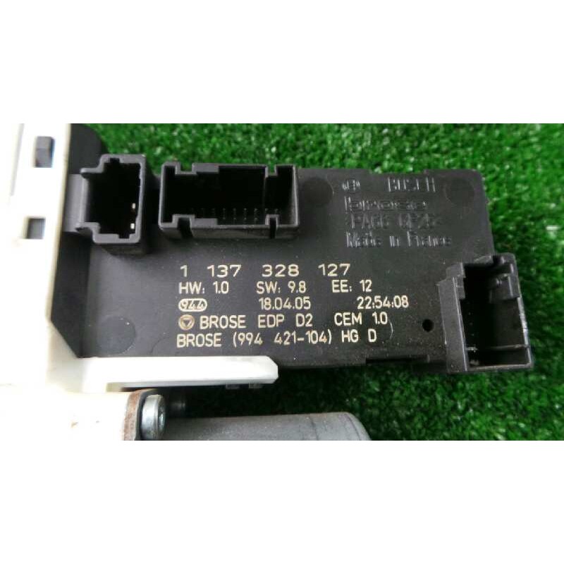 Recambio de motor elevalunas delantero derecho para peugeot 407 1.6 hdi referencia OEM IAM 1137328127-994421104  BROSE