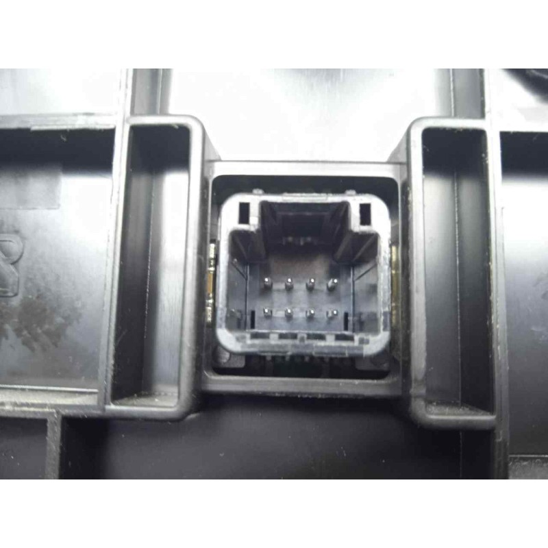 Recambio de mando climatizador para toyota yaris 1.5 16v cat (híbrido) referencia OEM IAM 559000D800C1  