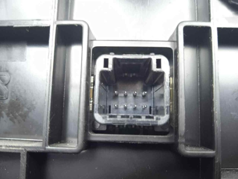 Recambio de mando climatizador para toyota yaris 1.5 16v cat (híbrido) referencia OEM IAM 559000D800C1  