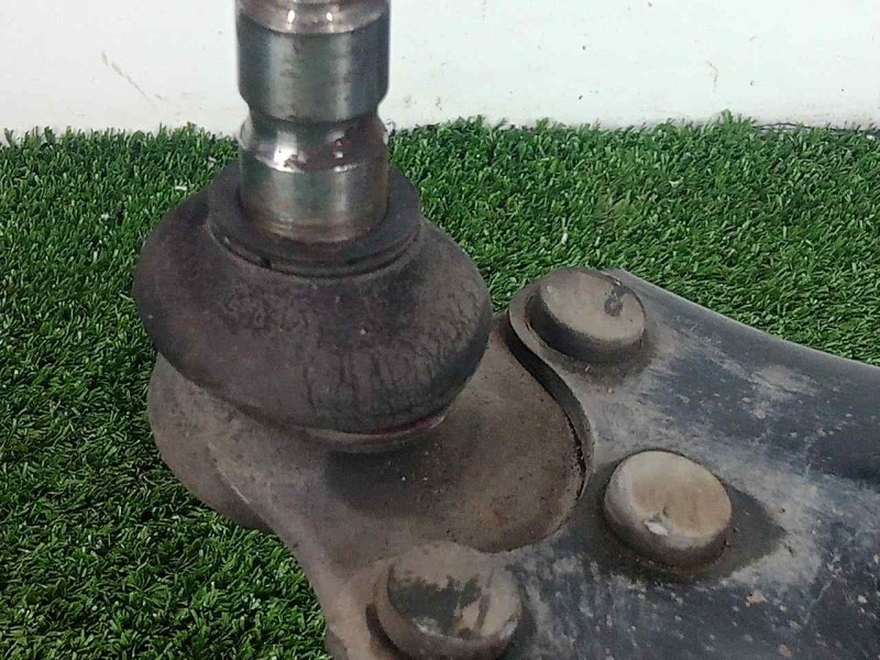Recambio de brazo suspension inferior delantero derecho para citroën c-elysée 1.2 12v vti referencia OEM IAM 9675028880 Ø ROTULA