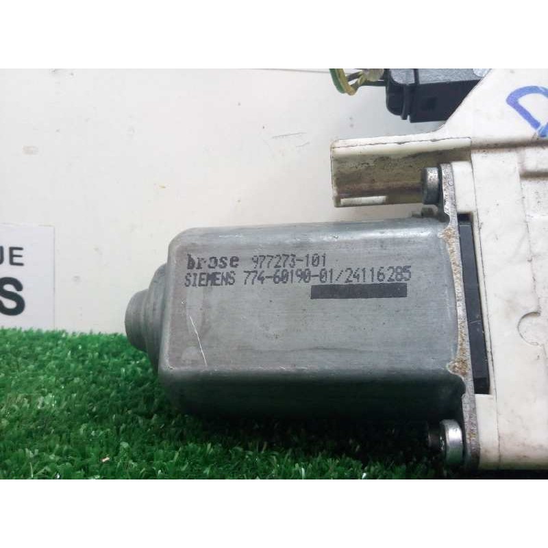 Recambio de motor elevalunas delantero derecho para audi a6 berlina (4f2) 2.0 tdi referencia OEM IAM 4F0959801D  