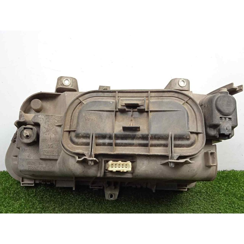 Recambio de faro derecho para peugeot 806 2.0 hdi referencia OEM IAM SINREFERENCIA 98-02 