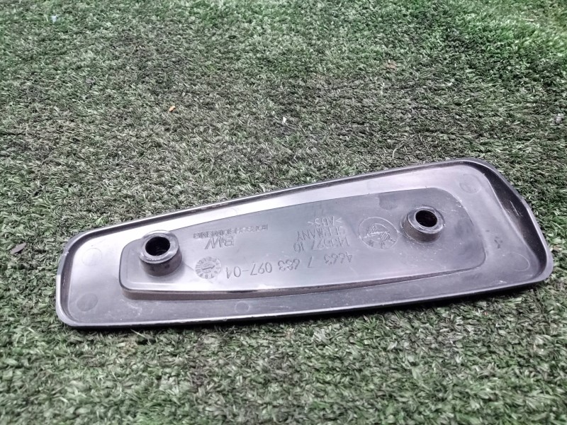 Recambio de moldura para bmw r 1200 rt/st referencia OEM IAM 46637683097-7683097 K26 