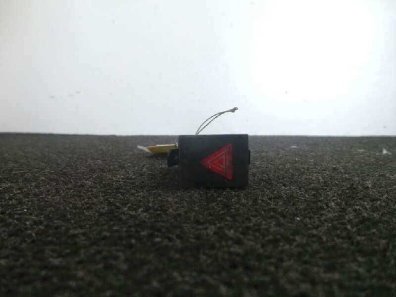 Recambio de warning para volkswagen polo (9n1) 1.4 16v referencia OEM IAM 6Q0953235A  