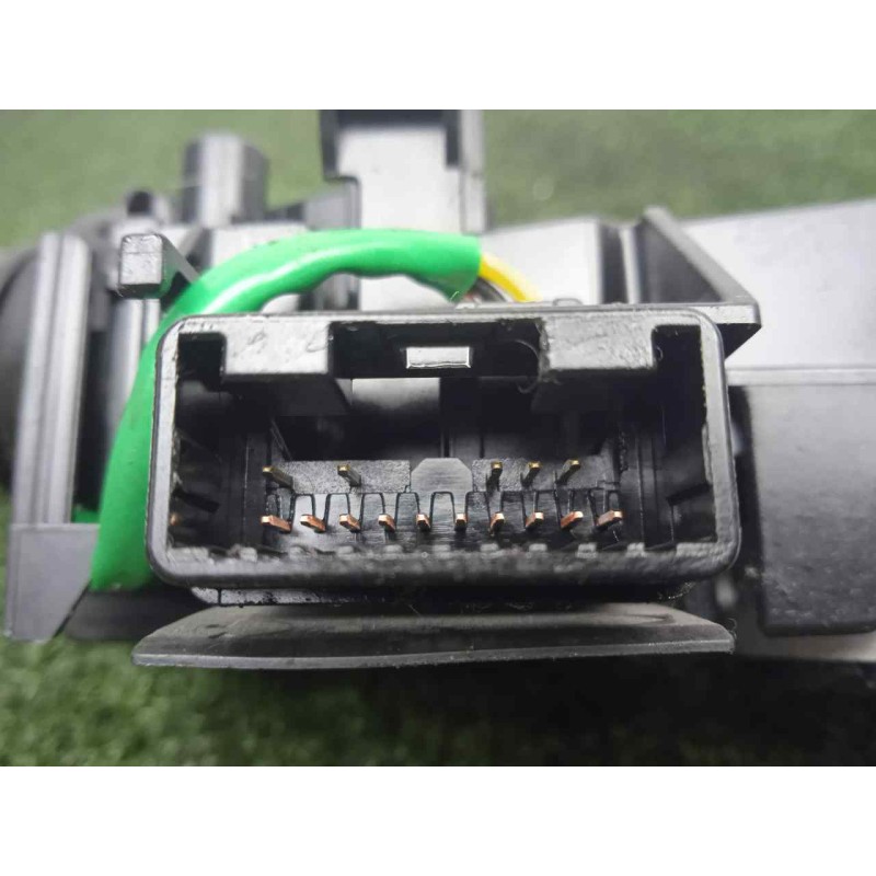 Recambio de mando luces para toyota yaris 1.5 16v cat (híbrido) referencia OEM IAM 0D30017F938 2.DIEBLAS 